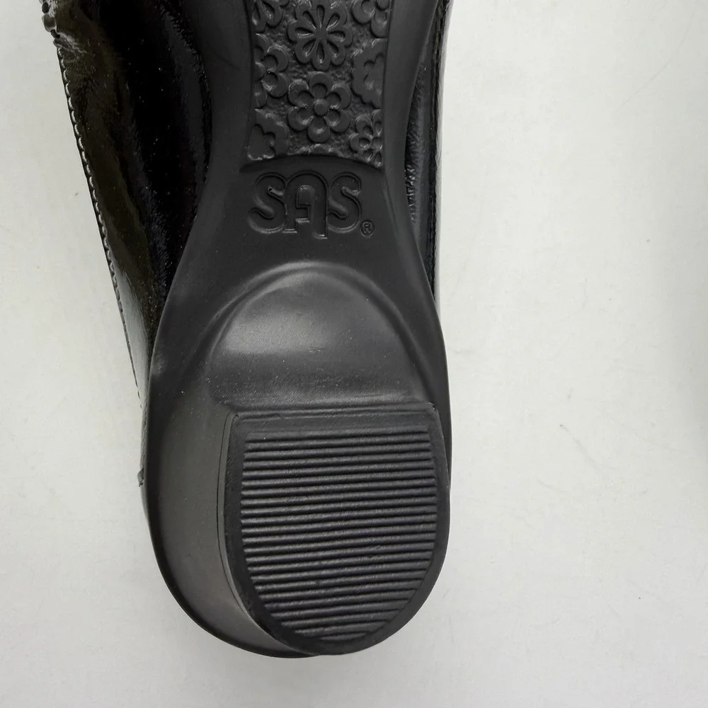 SAS Sonyo Black Patent Leather Dress Pumps Womens 8 M Heel Shoe Comfort
